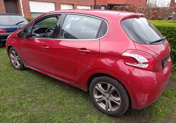 Peugeot 208 cena 19299 przebieg: 195200, rok produkcji 2013 z Koszalin małe 56